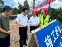 加力加速开展灾后重建 确保群众“搬得出 稳得住 能发展”