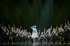 通道侗族女子群舞作品《多耶团圆》闪耀湖南第八届艺术节