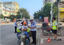 江华河路口镇开展精准防控交通整治行动