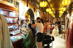 洪江市：黔阳古城夜未央 盛装以待旅发会