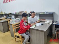 最美教师丨彭瑞洲：黑夜中那一抹执着的光亮
