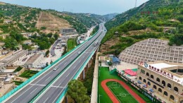 高质量发展看陕西•榆林⑨｜“楷模村”里的“好光景”