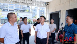 田刚调度县庆重点项目建设时强调：要抓实抓细项目建设工作，确保县庆活动有特色、高质量