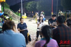 临澧县刻木山乡：“乡村夜话”听民声  “土味”宣讲促振兴