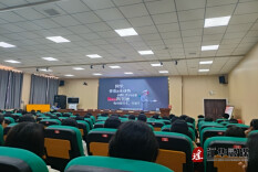 江华公安局交警大队深入河路口镇开展交通安全精准宣传