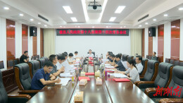 朱正权主持召开澧县人民政府第十八届第四十四次常务会议