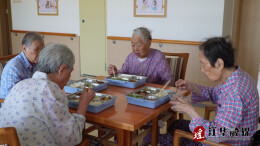 江华：拓展老年助餐服务 托起幸福“夕阳红”