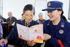 九九重阳节 浓浓敬老情