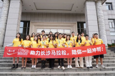 长沙马拉松激情开跑，唐人神与跑友一起冲“鸭”！