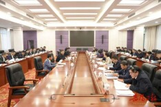 中共岳阳市委召开党外人士座谈会