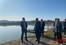 刘正仁开展第四季度巡林、巡田、巡湖 工作