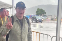 准点下班！俄罗斯飞行队再现酷炫特技