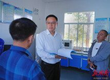 白再兴深入西塘镇、康王乡调研