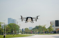 无锡一天揭牌6个低空经济产业园，连小笼包也要上天，苏南的低空经济过火了吗