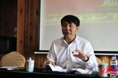 一个人带领一群人开发一座山！陈黎明是如何炒热雪峰山旅游的？