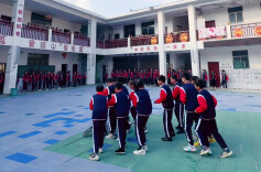 【校服圆梦计划】每一招都出其不意，但这段舞蹈够燃够自信