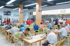 小物载大爱 公益福彩暖人心