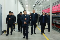 华容县人大代表集中视察“亮点”工程