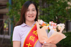 最美教师丨黄城里：亦师亦友伴花开，一束微光引未来