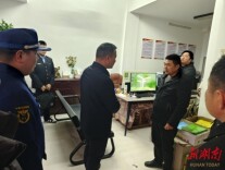 君山区开展文化出版市场联合执法检查