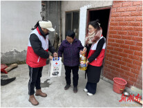 上门送温暖  真情暖人心