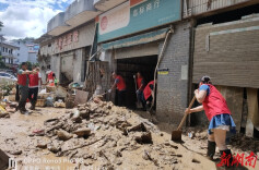 省两会现场的牵挂： “资兴的受灾群众过得怎么样了？”