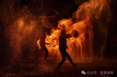 时光“定格”：从街头巷尾到心灵深处