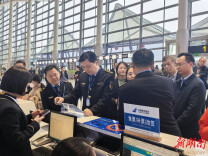 省市场监督管理局巡查春运期间交通运输价费政策落实情况