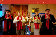 在常过年的留学生用各国语言给大家拜年
