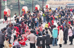 新化油溪桥村“村武”过大年