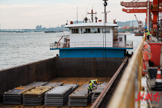 长沙新港2024年件杂散货吞吐量创历史新高