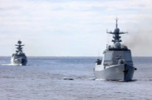 中国人民解放军南部战区位南海海域进行例行巡航