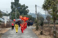 白箬铺镇龙唐村举办“欢腾元宵，情暖龙唐”民俗喜乐元宵会