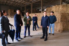 时科生物科技、中晓商业管理等考察团一行到华容考察