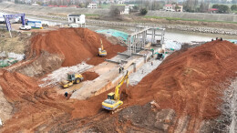 洞庭湖区重点垸堤防加固华容护城垸项目完成90%工程量