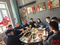 飞上雪域高原的湘味年饭菜