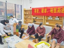 江华瑶族自治县：传承雷锋精神，关爱“一老一小”