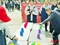 龙山县皇仓中学：女生游园会  青春绽芳华