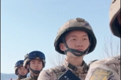 燃！新战士接过钢枪，完成军营“成人礼”