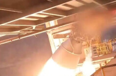 新型火箭发动机试车画面太燃了