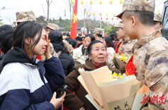 永顺县举行2025年上半年欢送新兵活动