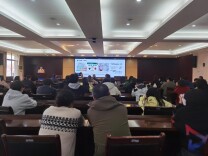 湖南交通职院举办教职工健康讲座活动