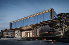 助力未来城市高质量发展，龙湖龙智造再获四项殊荣