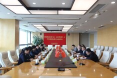 新港区与湖南联通共探数字化转型新路径