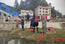 溆浦县龙潭镇：开展消防装备培训 筑牢安全“防火墙”