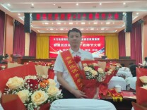 刘扬波：春风化雨育桃李，丹心热血铸师魂