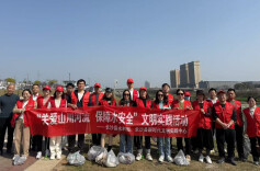 长沙县开展河道保洁专项行动 扛牢