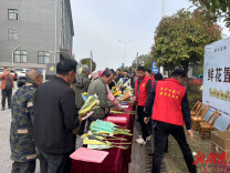 临湘市开展我们的节日·清明—“花献故人寄哀思 文明祭祀展文明”主题实践活动