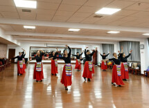 舞步绽放青春 省老干部事务中心健身团开展广场舞考核