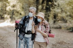 理论·新论丨弥合老年人“数字鸿沟” 助推人口高质量发展